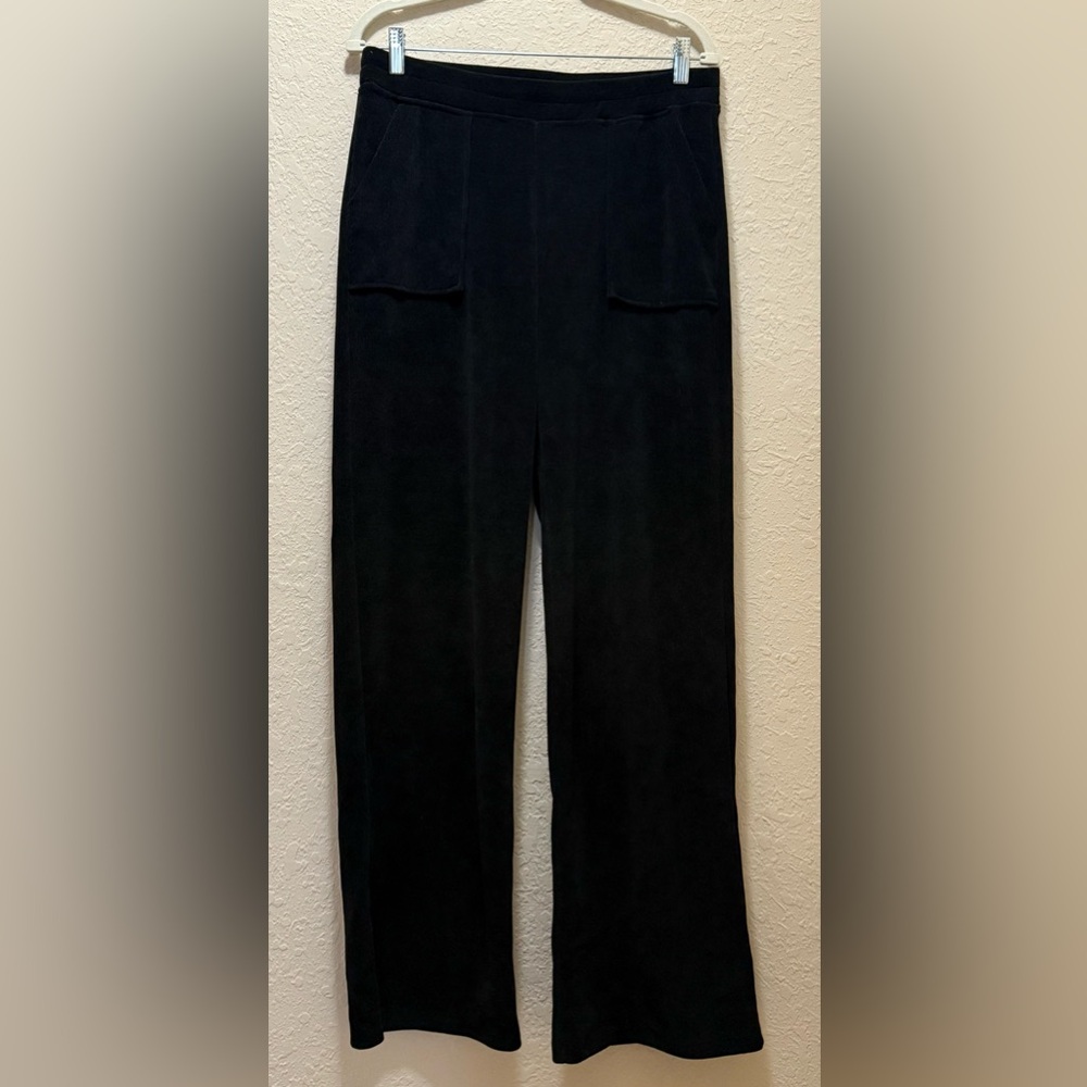 NWOT, Black Straight-Leg Pants, Size XL but fits more like M/L